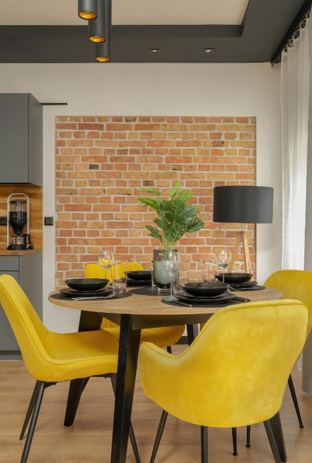 Komeda Apartment Hidden In Poznan Old Town By Noclegi Renters Exteriör bild