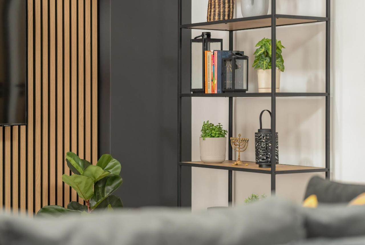 Komeda Apartment Hidden In Poznan Old Town By Noclegi Renters Exteriör bild
